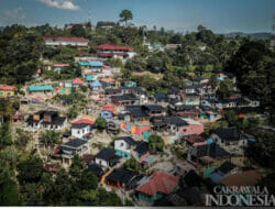 Menparekraf Apresiasi Desa Wisata Kampung Warna Warni Tigarihit Sumut Sukses Tembus 50 Besar ADWI 2022
