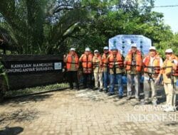 Berhasil Gerakan Ekonomi Warga, Komisaris PLN Tinjau Bank Sampah Binaan PLN di Pesisir Surabaya