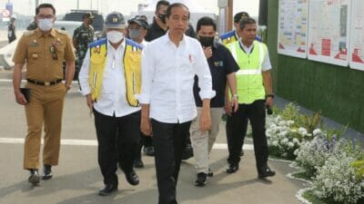 Jokowi Resmikan Tol