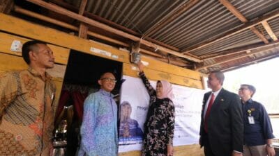 Wujudkan Energi Berkeadilan, 3.860 Keluarga di Sulsel Kini Nikmati Listrik PLN Melalui Program BPBL