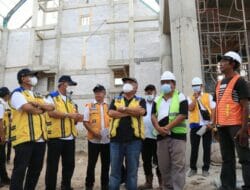 Menteri Basuki: Tuntaskan Renovasi Gereja Katedral Keuskupan Agung Kupang Sebelum Natal 2022