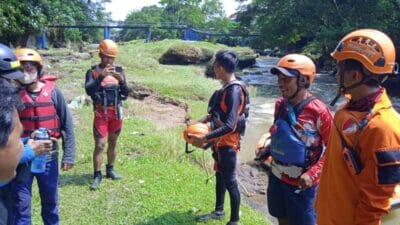 Tim Gabungan Lakukan Pencarian Tiga Warga Kota Bogor Pasca Longsor