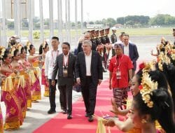 Menpora Amali Sambut Kedatangan Presiden IOC di Bali
