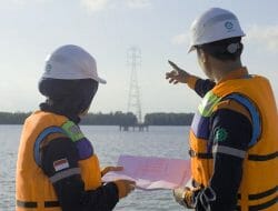 PLN Operasikan SUTT 150 kV Lintasi Selat Sebuku di Kalsel dengan 86,7 Persen Material Dalam Negeri