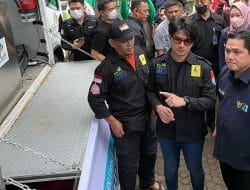 Kunjungi Korban Gempa Cianjur, Menteri BUMN Apresiasi Aksi PLN Hadirkan _Food Truck_