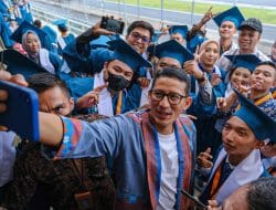 Menparekraf Hadiri Wisuda Politeknik Pariwisata Lombok 2022 di Sirkuit Mandalika