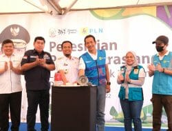 Negara Hadir, 1.460 Keluarga di Sulsel Mendapat Sambungan Listrik PLN 24 Jam