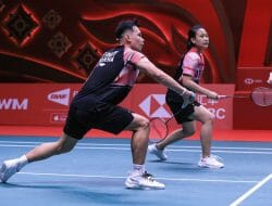 Mengurangi Kesalahan, Kunci Rinov/Pitha Kalahkan Pasangan Malaysia di Turnamen Bulutangkis BWF World Tour Finals 2022