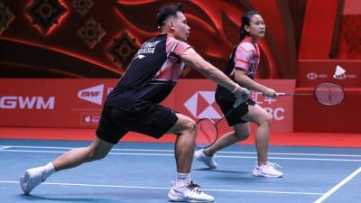 Mengurangi Kesalahan, Kunci Rinov/Pitha Kalahkan Pasangan Malaysia di Turnamen Bulutangkis BWF World Tour Finals 2022