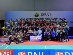 Jaya Raya Berjaya Ukir Sejarah Tujuh Kali Juara Kejurnas Beregu Dewasa Antarklub PBSI 2022