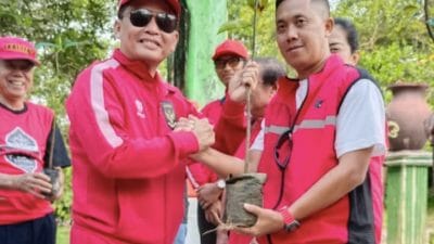 Rayakan HUT PDI Perjuangan, Agustiar Sabran Bersama Masyarakat Kalimantan Tengah Tanam 25 Ribu Pohon