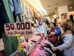 Menparekraf Dorong Pelaku Thrifting Pasarkan Pakaian Bekas Buatan Lokal