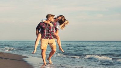 5 Tips Liburan Bersama Pasangan, Dijamin Deh Hubungan Bakal Lebih Romantis