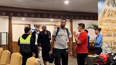 Tim Bertabur Bintang NBA Kanada Mendarat di Jakarta