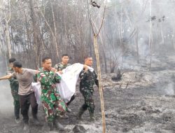 Sigap, Satgas Pamtas RI – Malaysia Yonarmed 10/ Bradjamusti Padamkan Kebakaran Hutan Dan Lahan