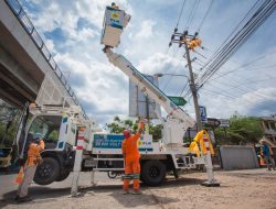 Banyak Kabel dan Tiang di Tepi Jalan, Yuk Kenali yang Mana Milik PLN