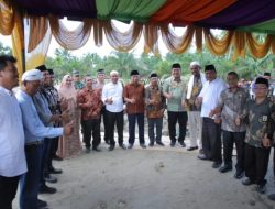 Bupati dan Wakil Bupati Asahan Lakukan Peletakan Batu Pertama Pembangunan Masjid di Sei Kepayang