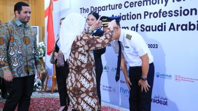 Menaker Ida Lepas 224 Cabin Crew ke Arab Saudi