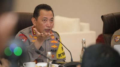 Kapolri Pantau Command Center Pengamanan KTT Asean