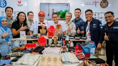 Menparekraf Tinjau “Planogram Goes to Mandalika” di Bandara Lombok