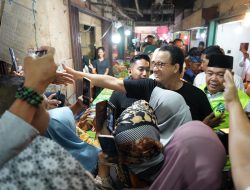 Interaksi dengan Pedagang Pasar Minggu Bengkulu, Capres Anies Canangkan Pasar AMIN