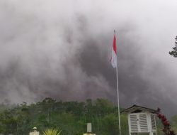 Gunung Merapi Muntahkan APG, Hujan Air Disertai Abu Vulkanik Terjadi di Boyolali dan Magelang