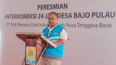 PLN Berhasil Sambungkan Listrik dari Pulau Sumbawa ke Bajo Pulau di NTB, Warga Kini Nikmati Listrik 24 Jam!