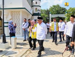 Menteri Basuki Resmikan Masjid Baitul Arham di Sumenep