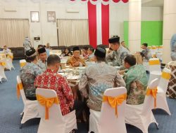 Jelang Acara KPU Kampar, Pj Sekdakab Jamu Makan Malam di Aula Balai Pendopo