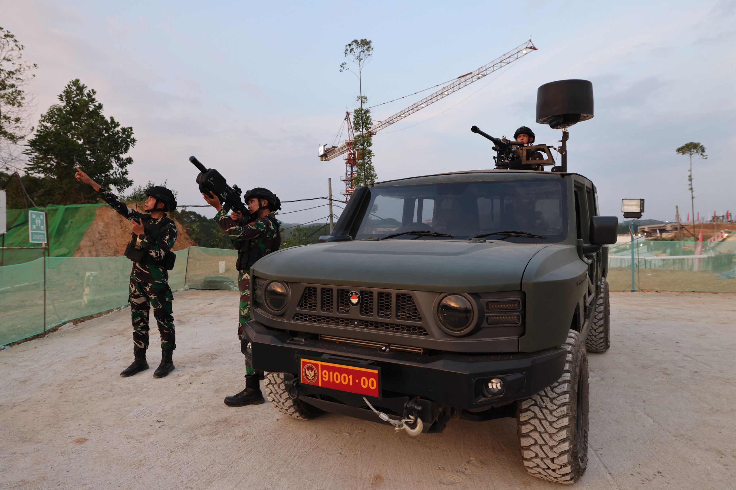 Mobil Nasional Maung Pindad