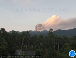 Otoritas Kegunungapian Larang Pendakian Gunung Dukono