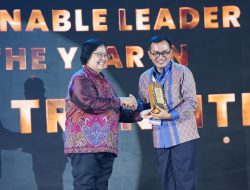 Lestari Award 2024: Dirut PLN Sabet Sustainable Leader of The Year in Energy Transition