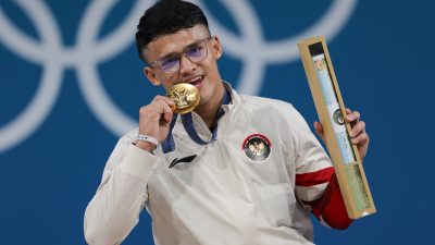 Rizky Juniansyah Persembahkan Medali Emas Pertama Dari Angkat Besi Buat Tim Indonesia Di Olimpiade Paris 2024