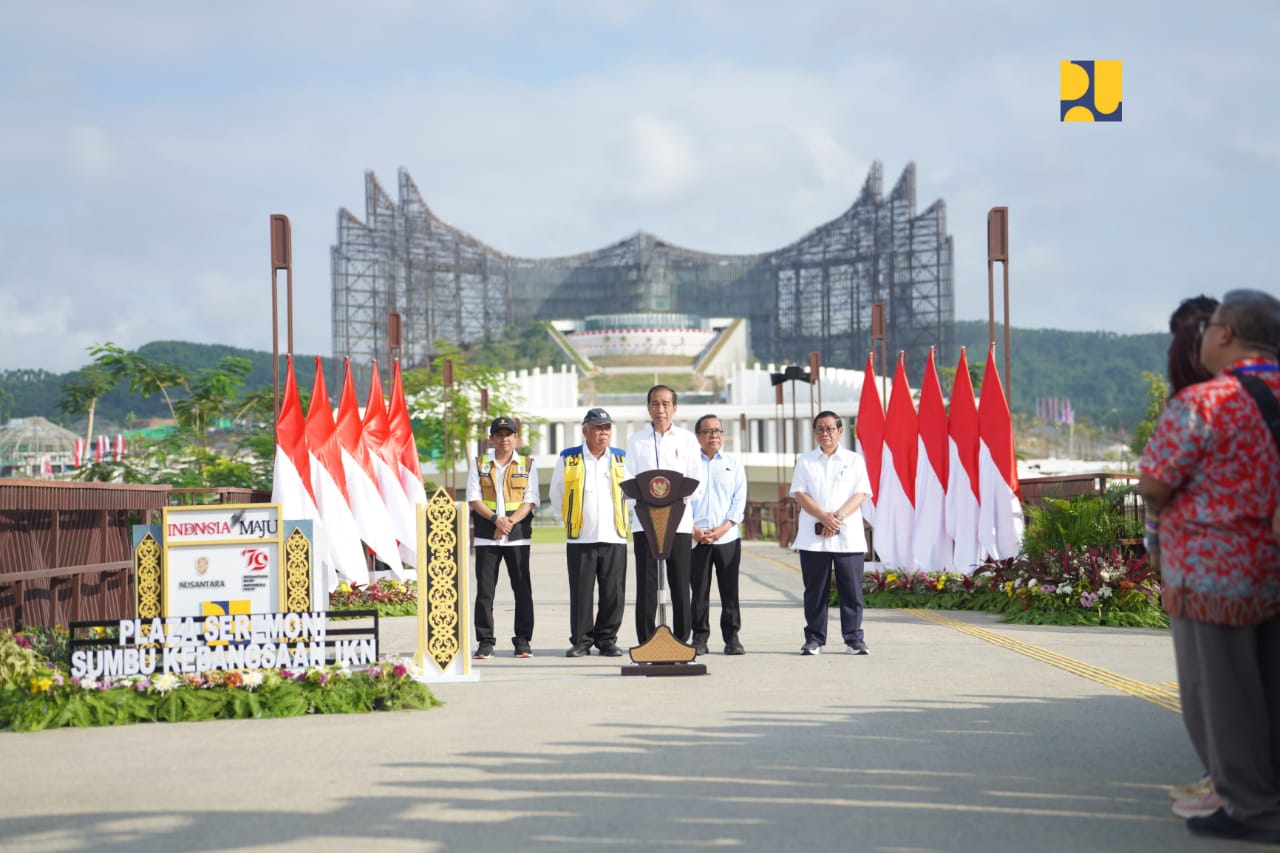 Plaza Seremoni Sumbu Kebangsaan