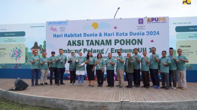 Turunkan Iklim Mikro, Kementerian PUPR Tanam Pohon Secara Serentak sebagai Rangkaian Hari Habitat Dunia 2024