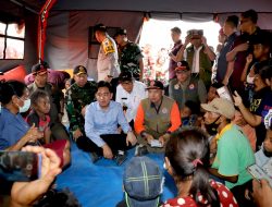 Wapres Gibran Tinjau Lokasi Pengungsian Terdampak Erupsi Gunung Lewotobi