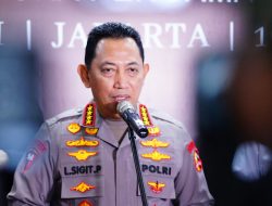 Kapolri: Personel Gabungan Polri-TNI Amankan 61 Ribu Lokasi Ibadah dan Rekreasi Saat Natal-Tahun Baru