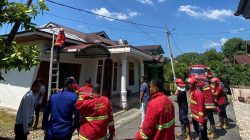 Diduga Konsleting Rumah Warga di Bangkinang Kota, Damkar dan PLN Cepat Tanggap Cegah Potensi Kebakaran