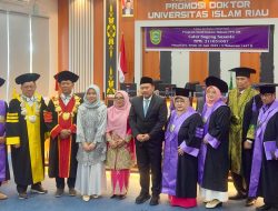 Mantan Bupati Kampar Catur Sugeng Susanto Raih Gelar Doktor Bidang Ilmu Hukum dengan Nilai Pujian