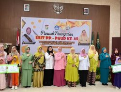 Hadir di Puncak Peringatan HUT PP-PAUD ke 68, Wabup Kampar Sampaikan Dukungan Pemda Cetak Generasi Emas dan Pendidikan 12 Tahun