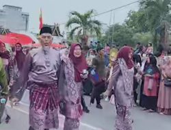 Walikota Dumai dan Pejabat Ikut Pawai Ta’aruf MTQ XLIII Riau 2025 di Bengkalis