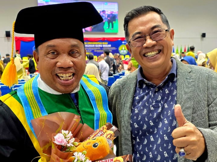 Gelar Profesor
