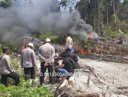 Operasi Penertiban PETI di Inhu, 10 Rakit Alat Tambang Langsung Dimusnahkan