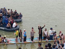 Rapper AS Melly Mike, Kapolda Riau dan Dikha Jajal Pacu Jalur Kuansing