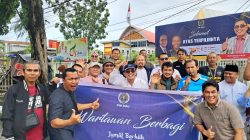 Aksi Sosial Jum’at Berkah, PWI Riau Bagikan 600 Nasi Bungkus Buat Pengendara