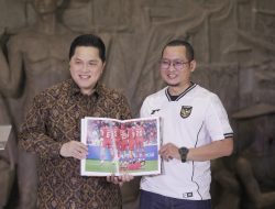 Ketum PSSI Apresiasi Pameran Foto dan Peluncuran Buku oleh PSSI Pers dan PFI Jakarta