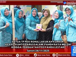 Ketua TP PKK Rohul Kunker ke Desa Pasir Indah, Panen Raya Melon dan Penguatan Posyandu Lestari