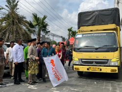 Wako Pekanbaru Agung Nugroho Lepas Truk Kemanusiaan Rumah Zakat Riau Menuju Tapsel