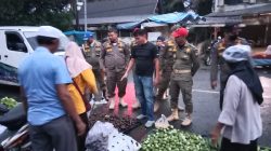 Berikan Rasa Aman dan Nyaman di Pasar Inpres Bangkinang, Disparkop Kampar Bersama Satpol dan Dishub Tertibkan Pedagang