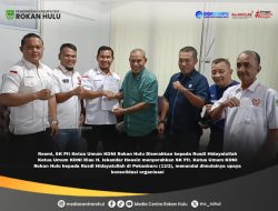 Kabar Baik, Ketum KONI Riau Serahkan SK Plt. Ketua Umum KONI Rohul kepada Rusdi Hidayatullah